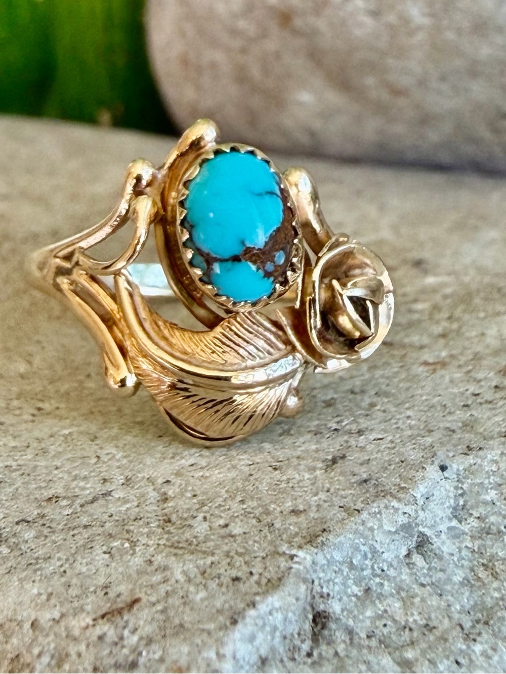 14 karat gold and turquoise ring